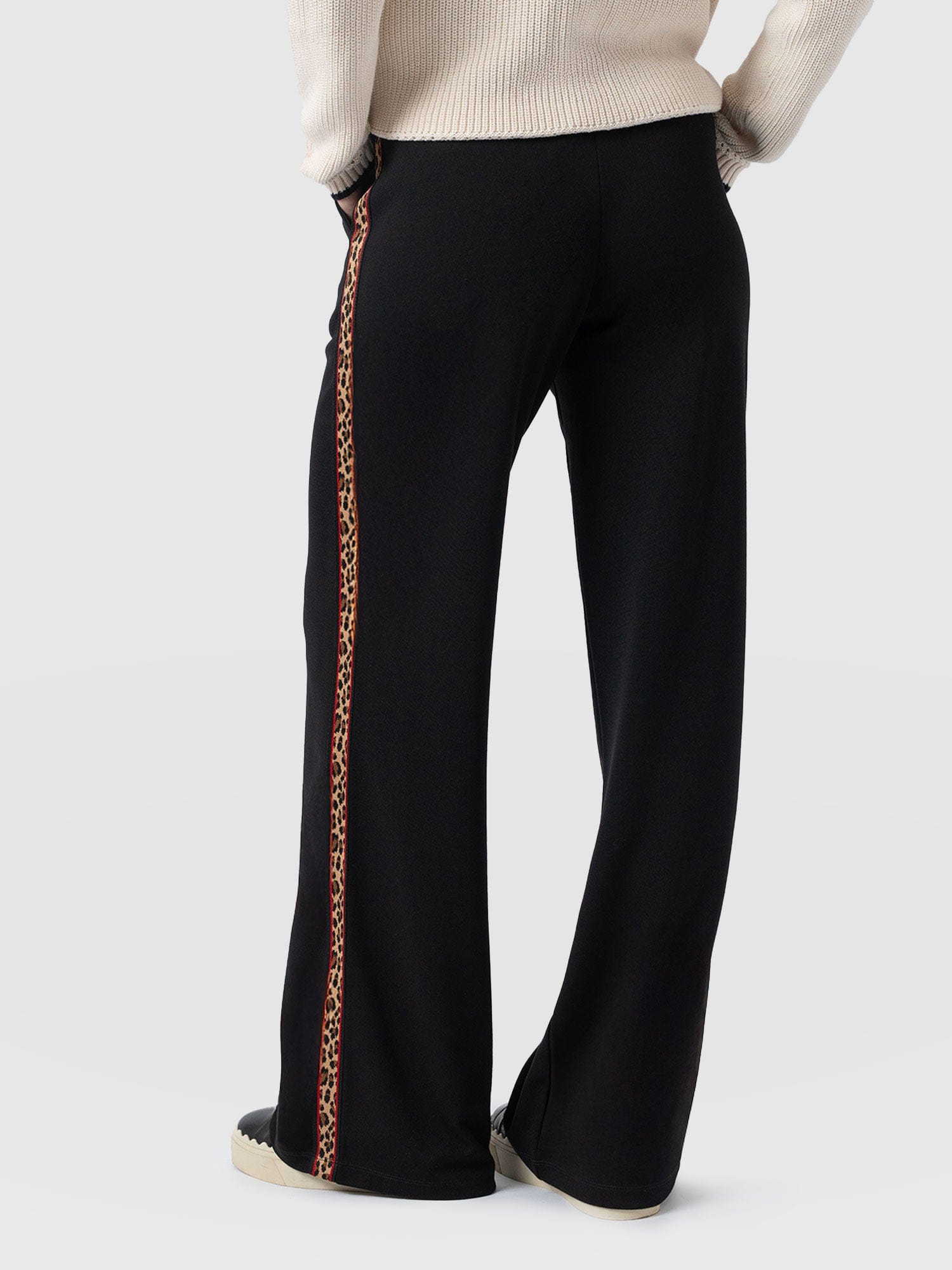 Victory Straight Leg Pant - Black - Leopard - Women's Trousers | Saint + Sofia® EU